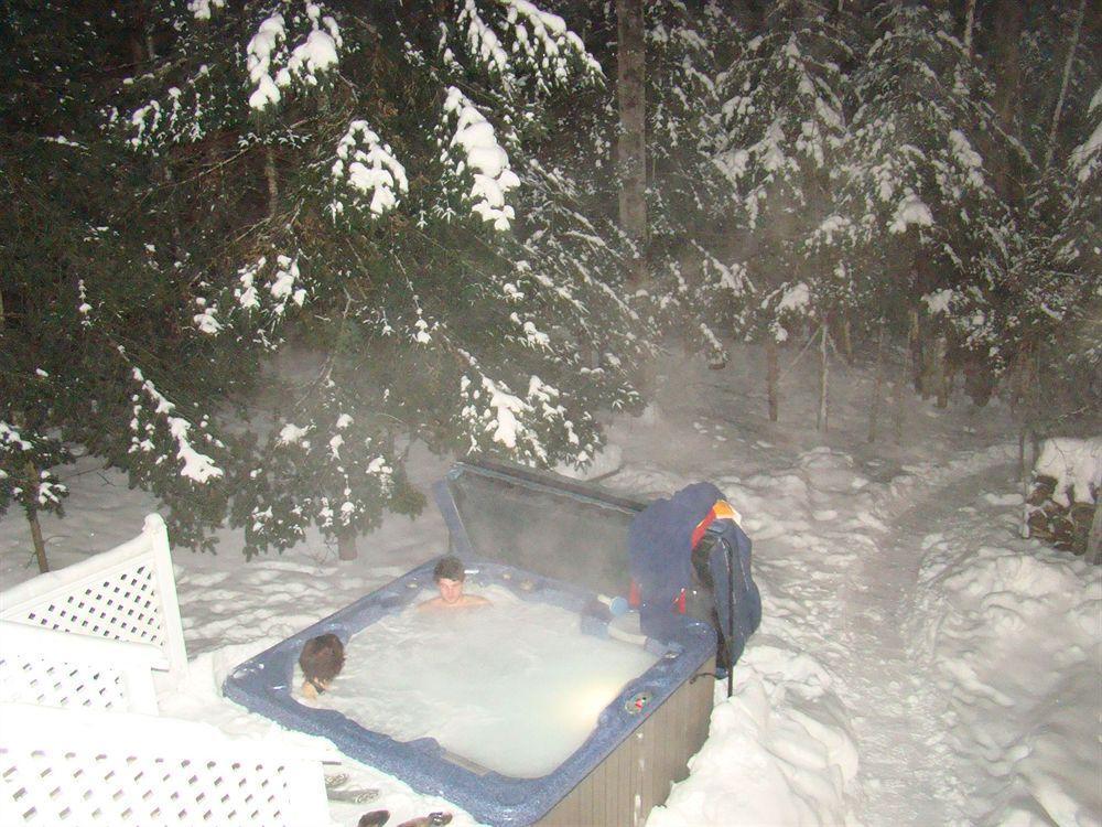 Gite Le Roupillon B&B Mont-Tremblant Exteriör bild