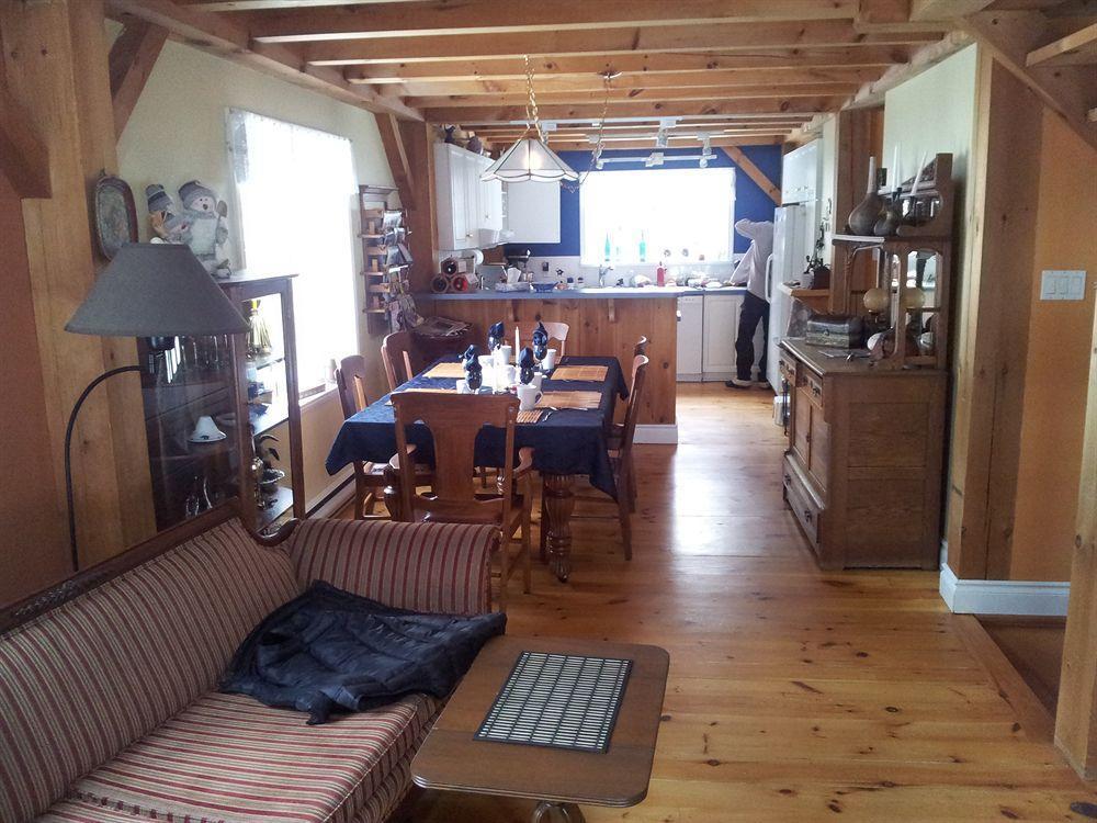 Gite Le Roupillon B&B Mont-Tremblant Exteriör bild