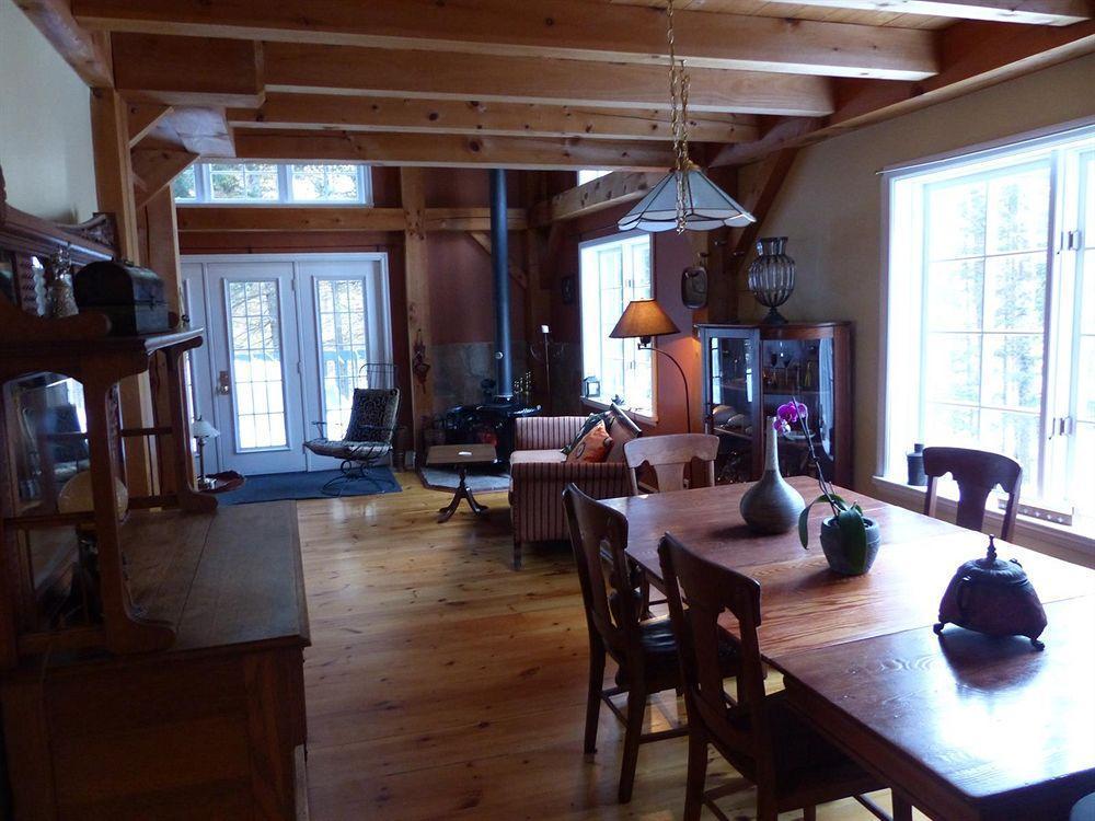 Gite Le Roupillon B&B Mont-Tremblant Exteriör bild