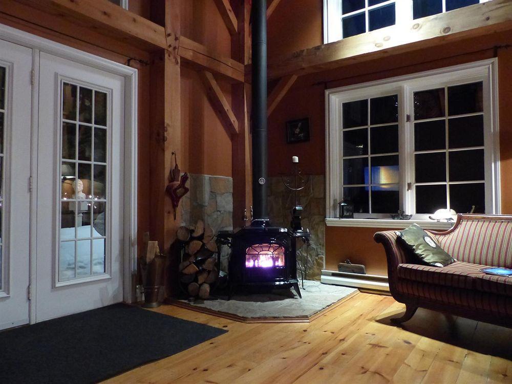 Gite Le Roupillon B&B Mont-Tremblant Exteriör bild